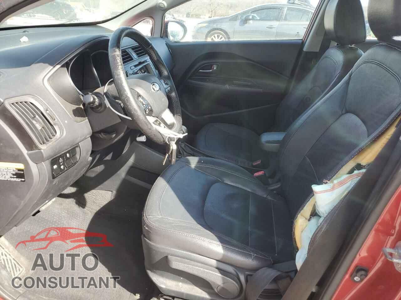 KIA RIO 2013 - KNADN4A31D6285584