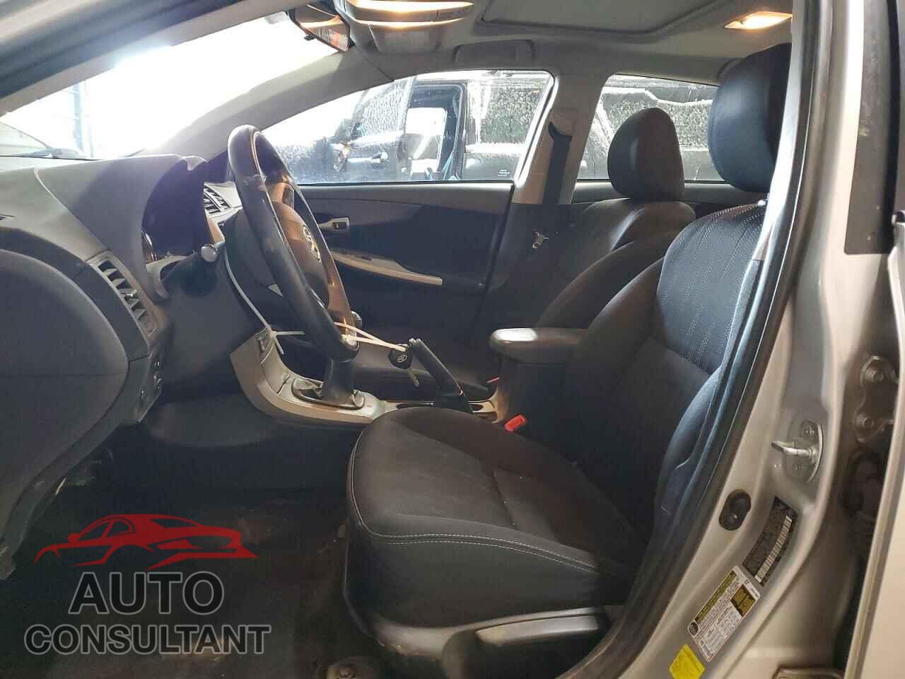 TOYOTA COROLLA 2012 - 2T1BU4EE6CC918578