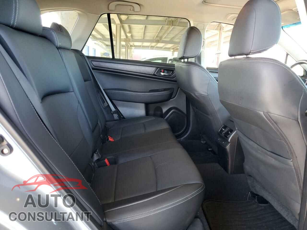 SUBARU OUTBACK 2017 - 4S4BSANC4H3333724