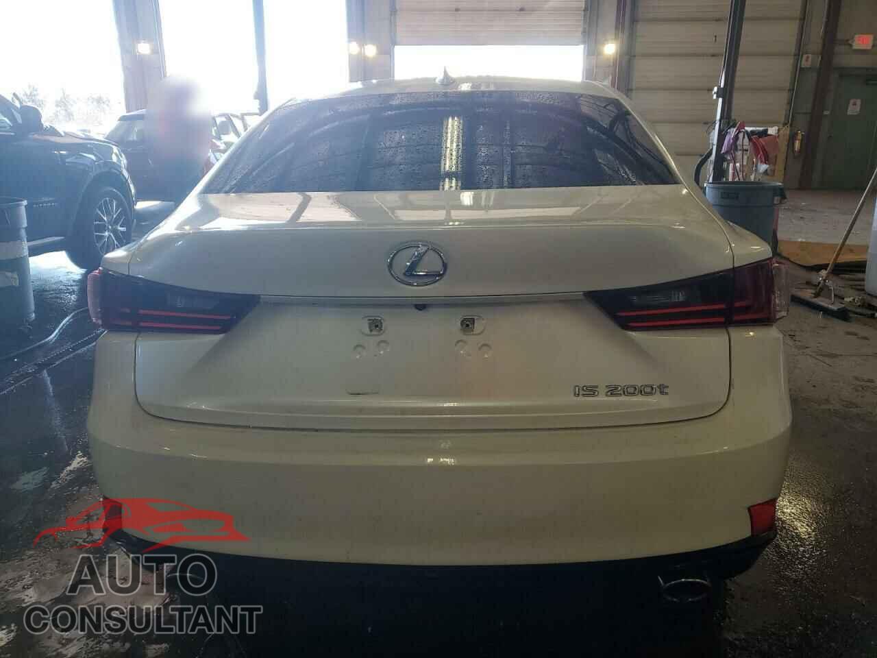 LEXUS IS 2016 - JTHBA1D2XG5004964
