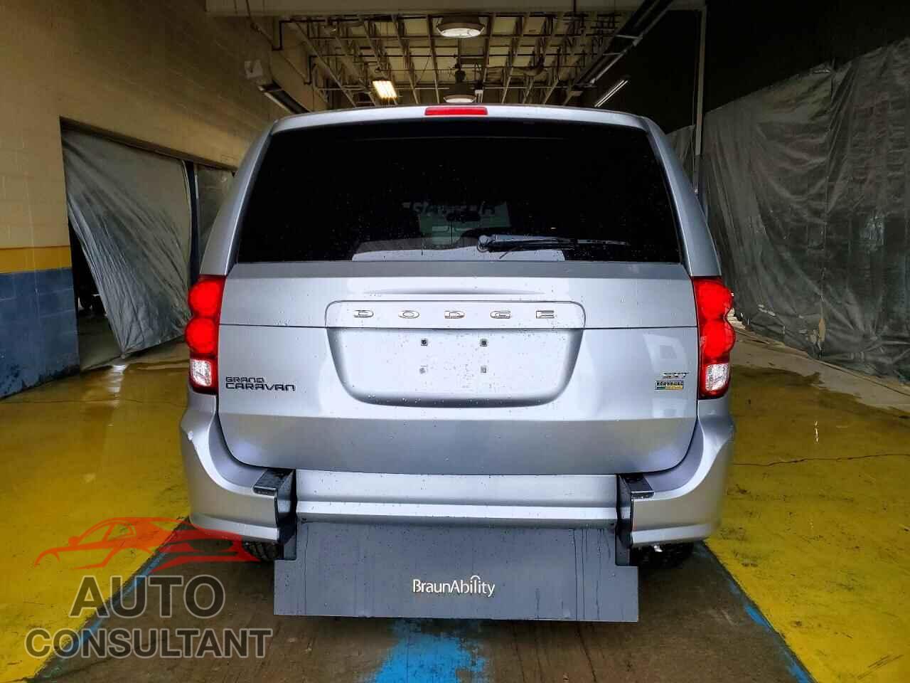 DODGE CARAVAN 2015 - 2C4RDGCG7FR592279