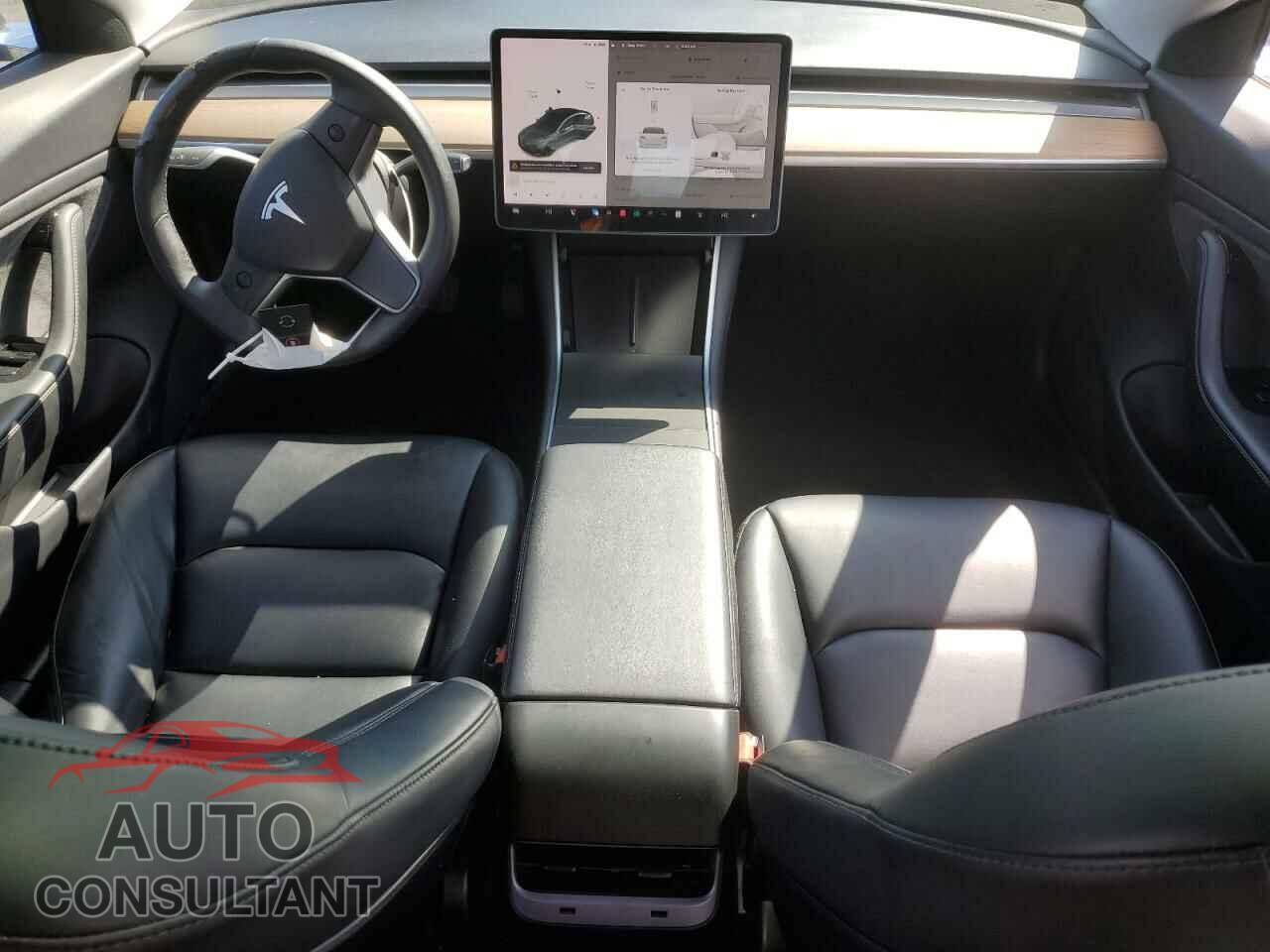 TESLA MODEL 3 2019 - 5YJ3E1EB5KF520780
