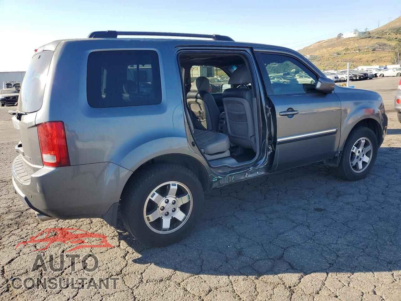 HONDA PILOT 2011 - 5FNYF3H90BB008710