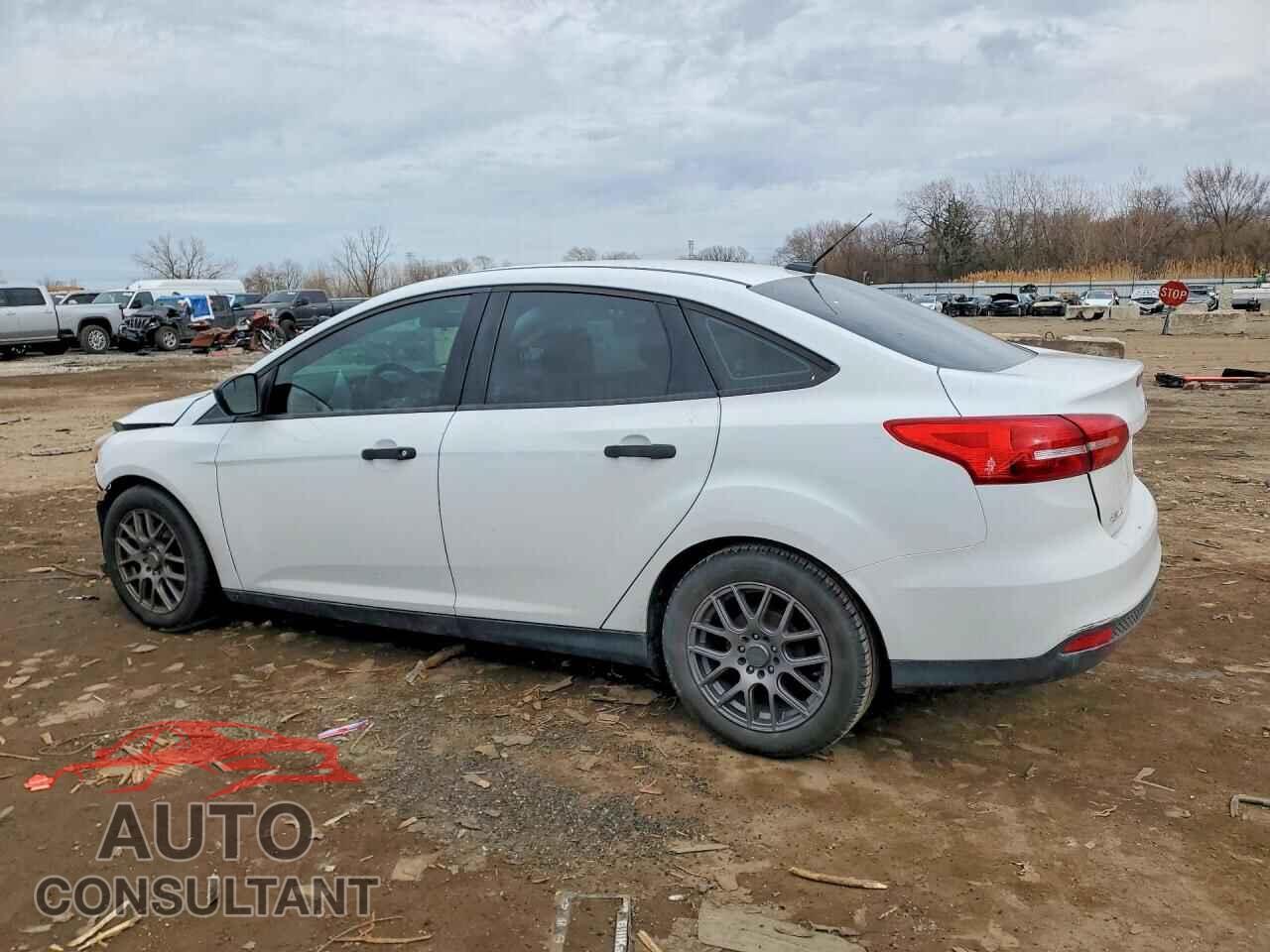 FORD FOCUS 2017 - 1FADP3E23HL245805
