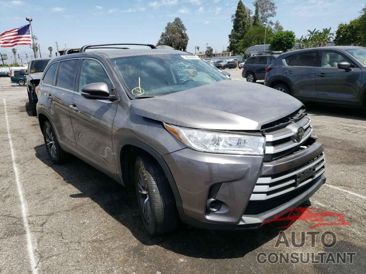 TOYOTA HIGHLANDER 2019 - 5TDZARFH3KS048940