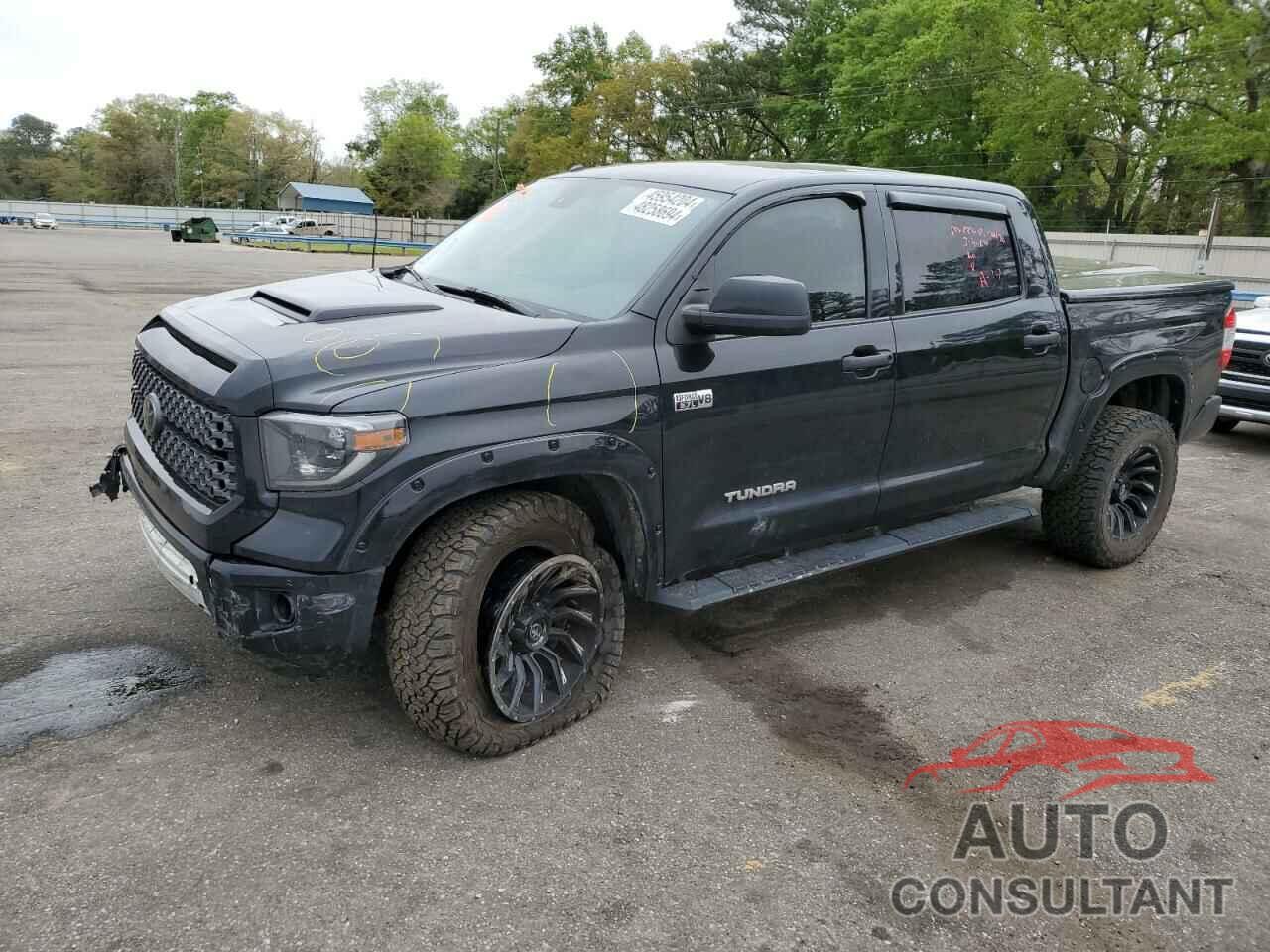 TOYOTA TUNDRA 2019 - 5TFDW5F11KX816500