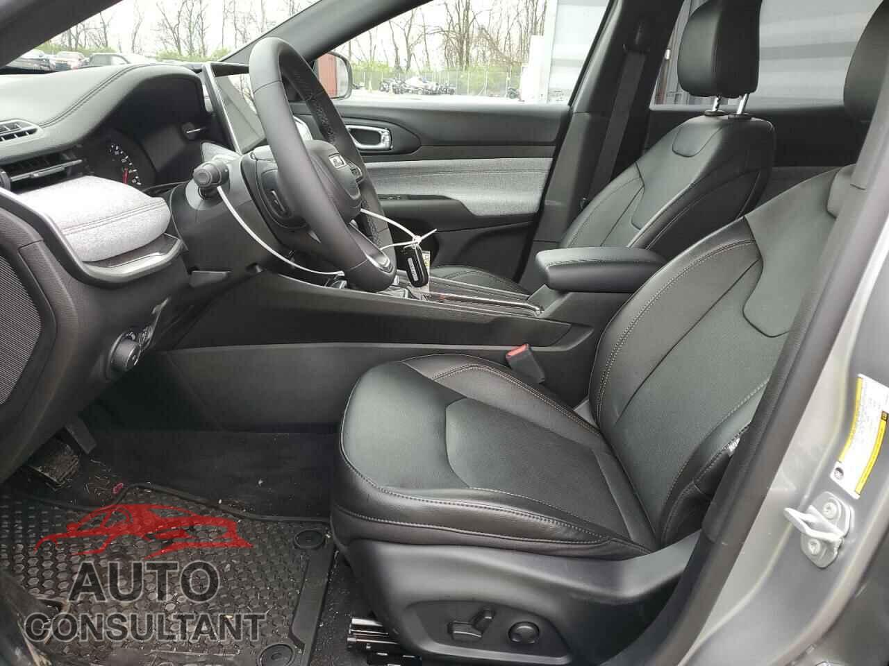 JEEP COMPASS 2023 - 3C4NJDFN9PT533247