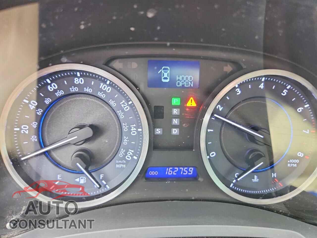 LEXUS IS 2012 - JTHCF5C24C5058107