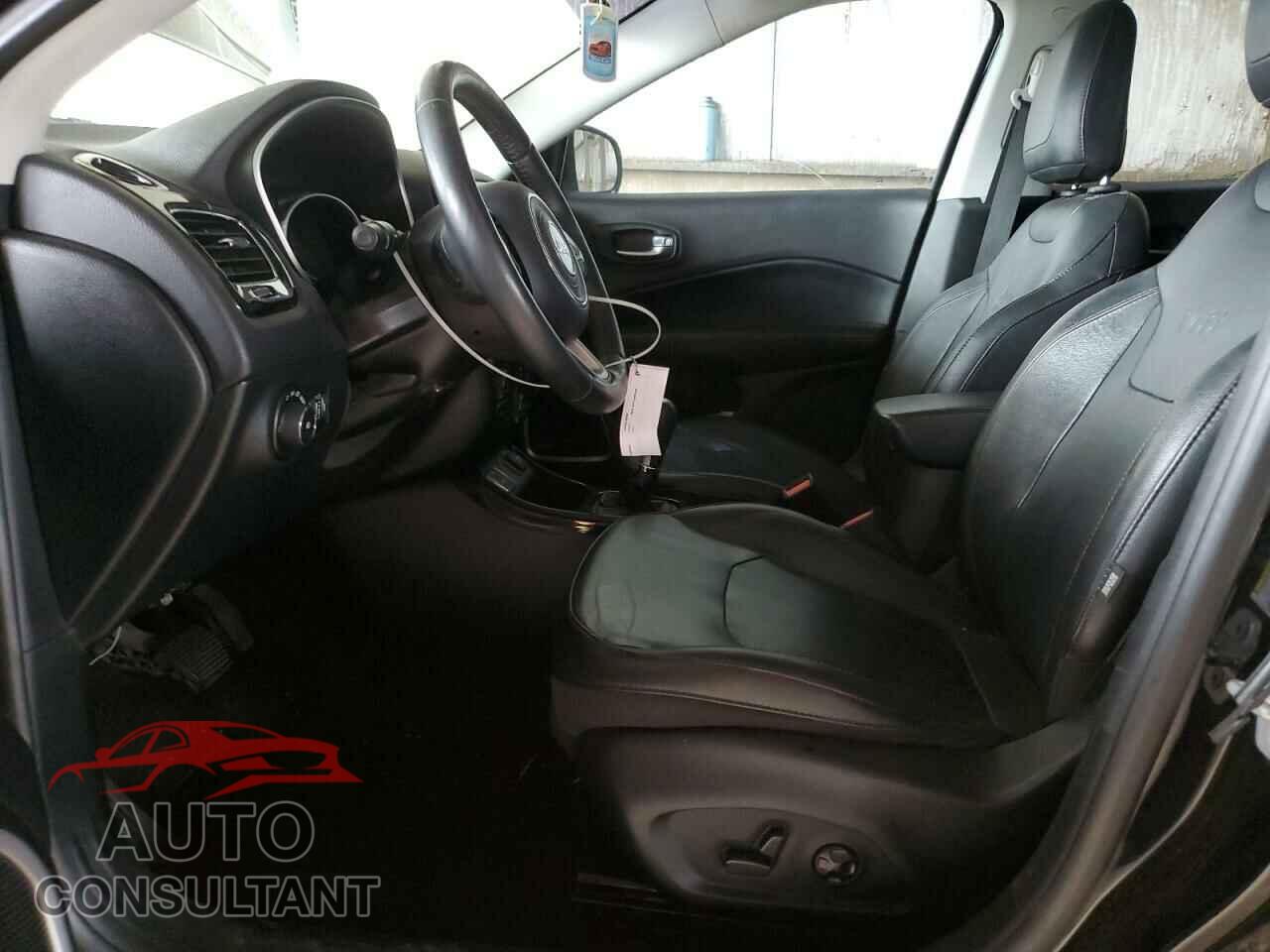 JEEP COMPASS 2018 - 3C4NJCCB0JT248254