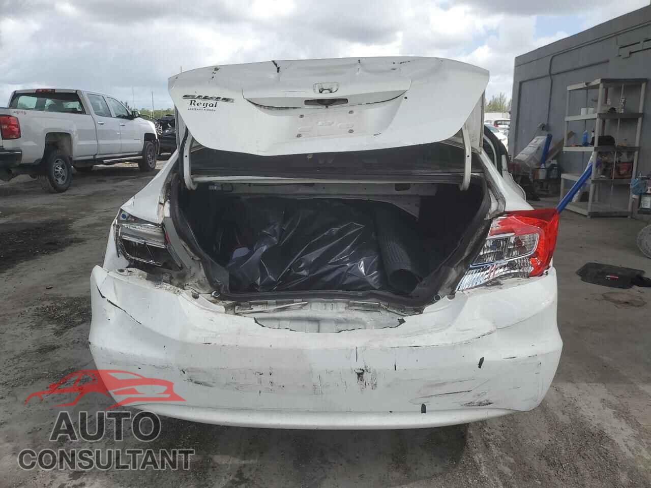HONDA CIVIC 2012 - 2HGFB2F59CH574438
