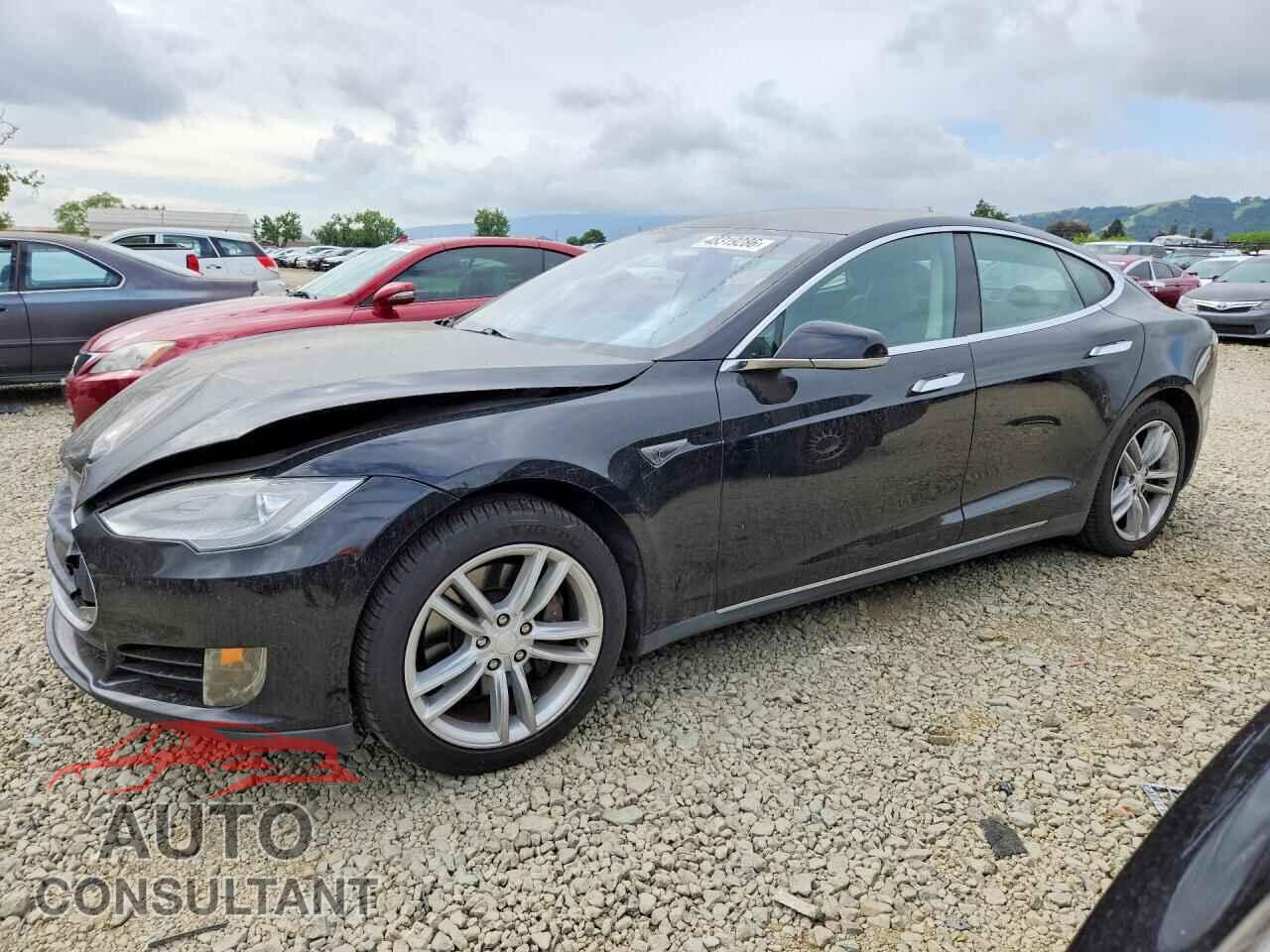 TESLA MODEL S 2014 - 5YJSA1H14EFP44685