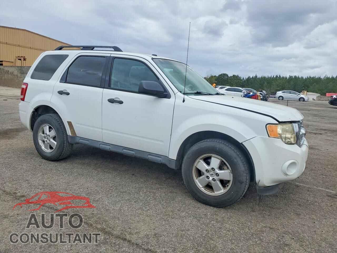 FORD ESCAPE 2011 - 1FMCU0DG5BKA75806