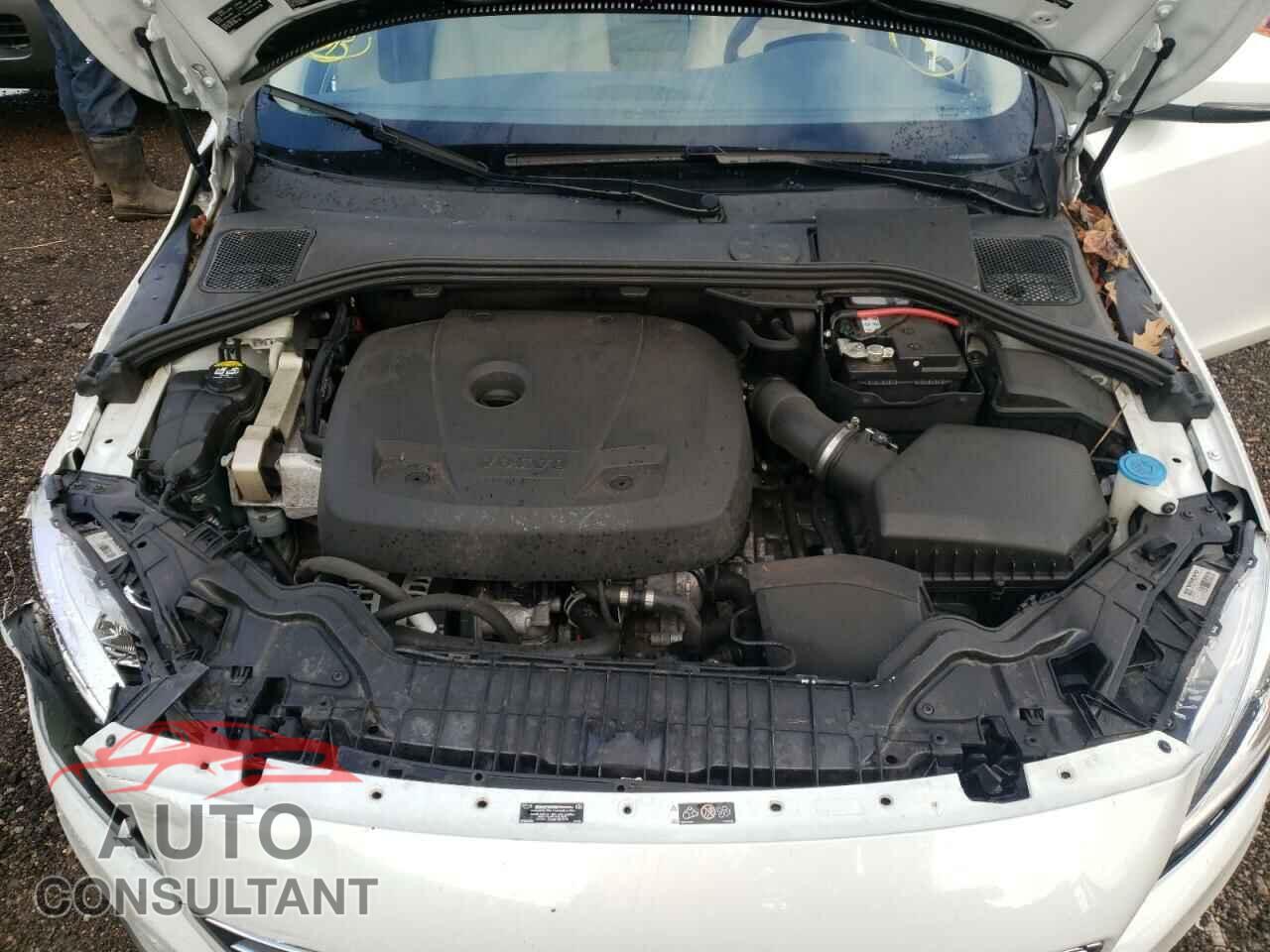 VOLVO S60 2017 - LYV402TK9HB152125