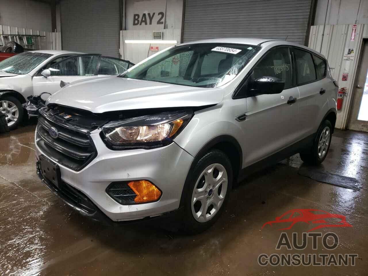 FORD ESCAPE 2018 - 1FMCU0F74JUA33935