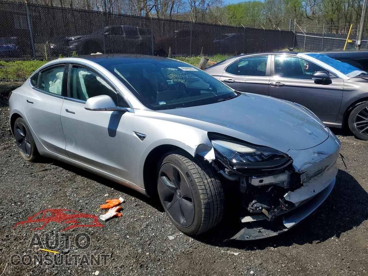TESLA MODEL 3 2018 - 5YJ3E1EA5JF040423