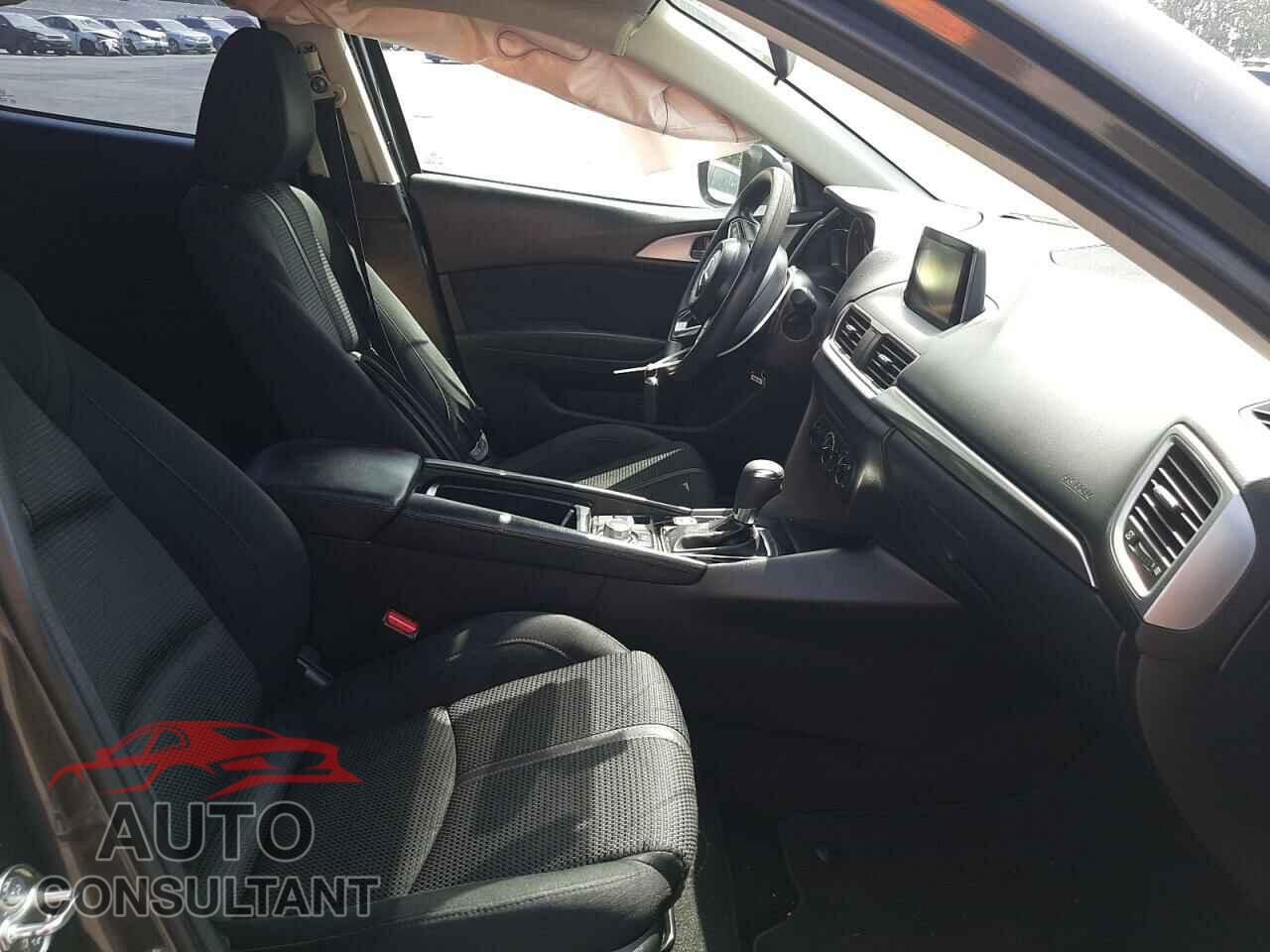MAZDA 3 2017 - 3MZBN1U70HM113203