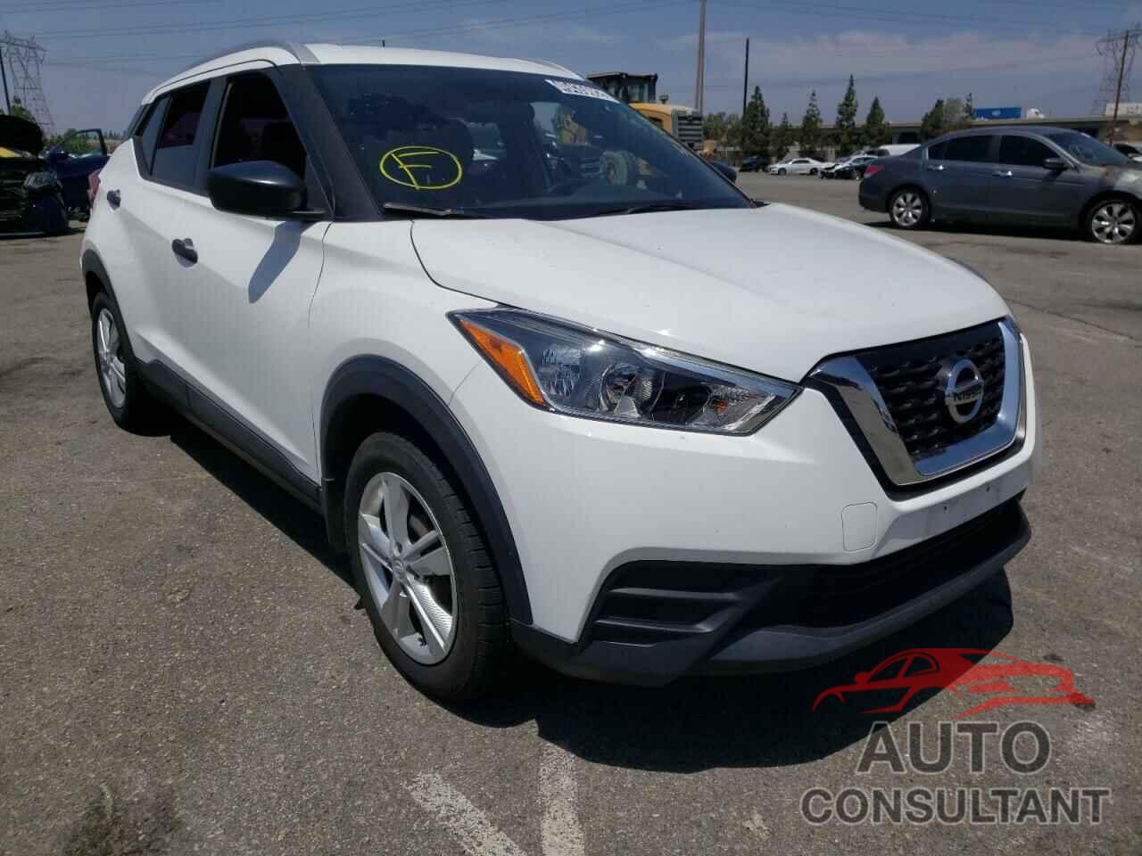 NISSAN KICKS 2018 - 3N1CP5CU4JL544030