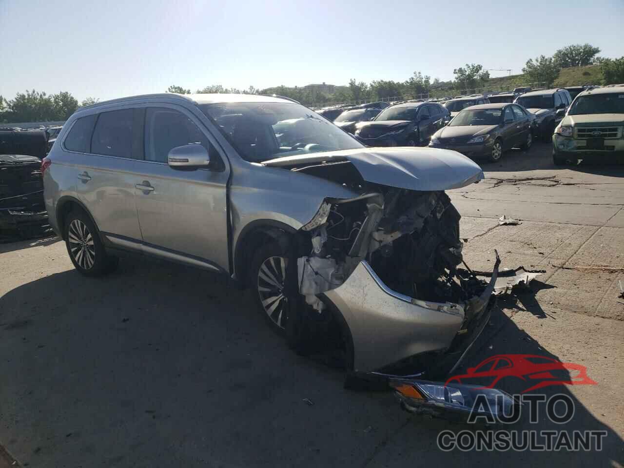 MITSUBISHI OUTLANDER 2020 - JA4AZ3A32LZ024847