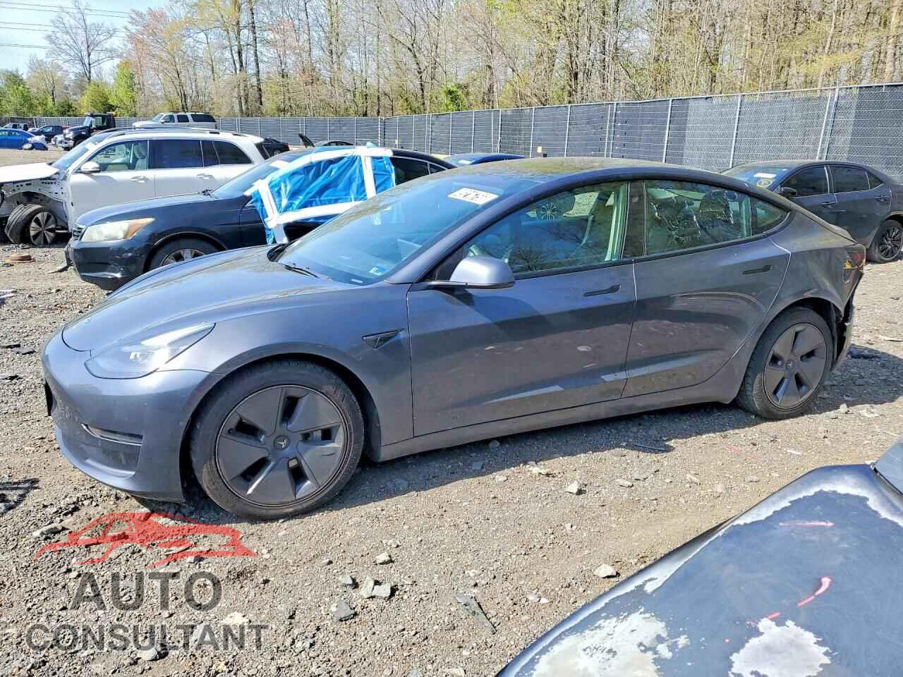 TESLA MODEL 3 2022 - 5YJ3E1EA9NF372497