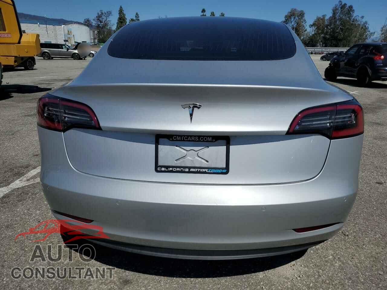 TESLA MODEL 3 2017 - 5YJ3E1EA6HF000684