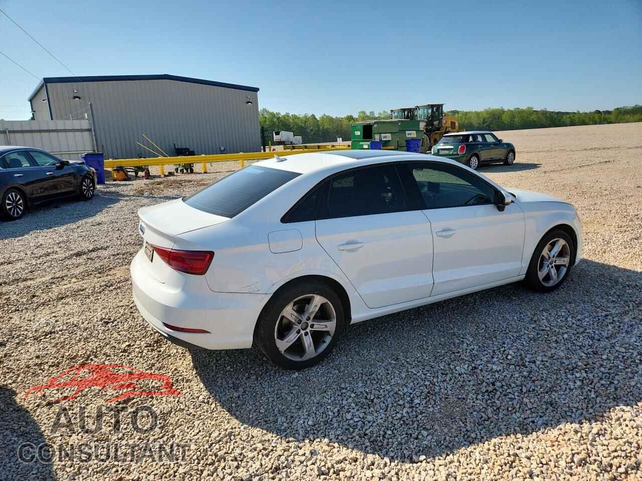 AUDI A3 2017 - WAUAUGFF3H1074867