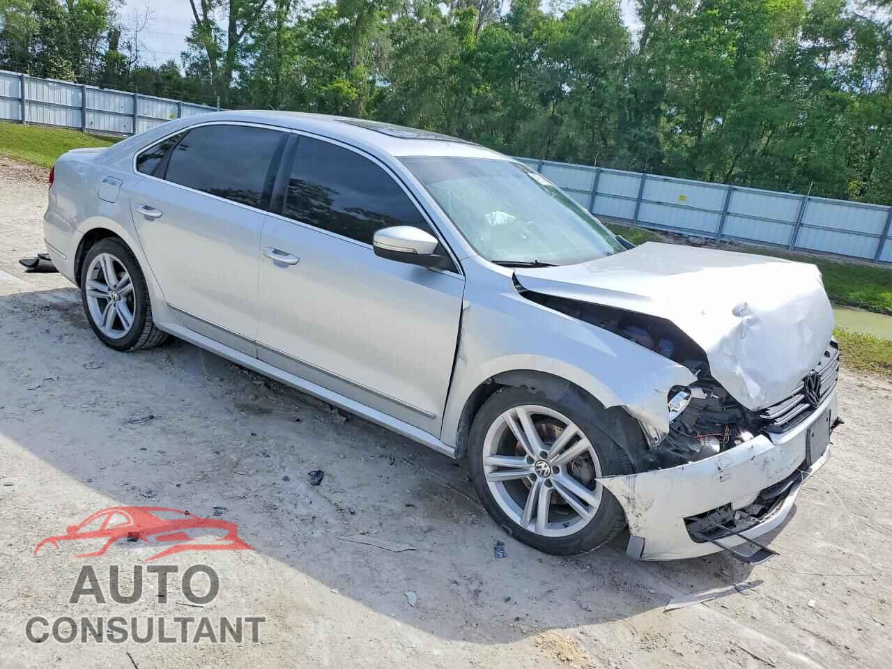 VOLKSWAGEN PASSAT 2014 - 1VWCN7A36EC004606