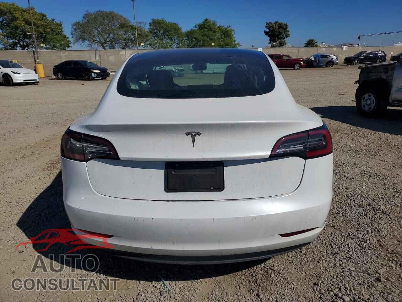 TESLA MODEL 3 2020 - 5YJ3E1EA5LF660739