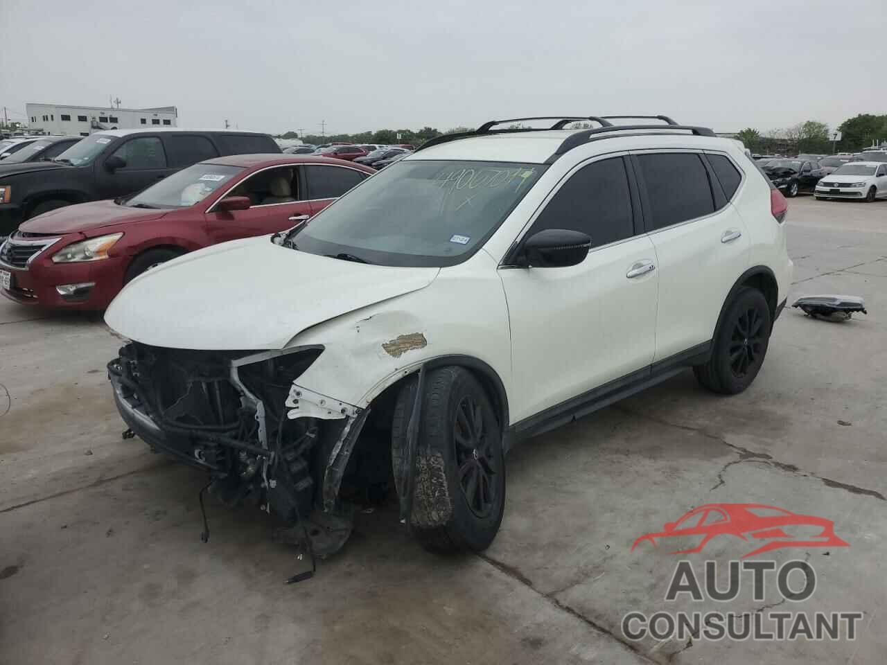 NISSAN ROGUE 2017 - 5N1AT2MT0HC833850