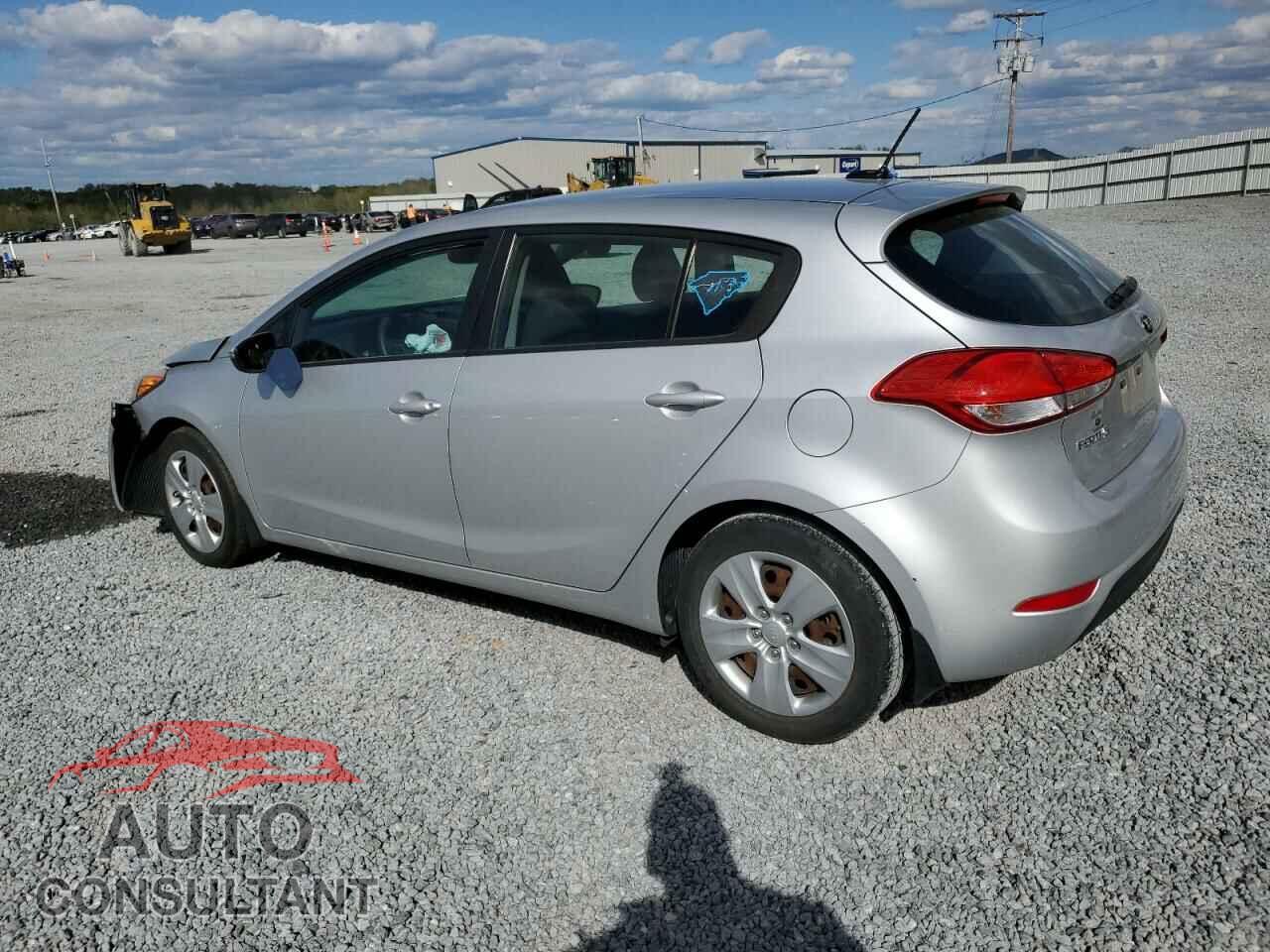 KIA FORTE 2016 - KNAFK5A83G5646715