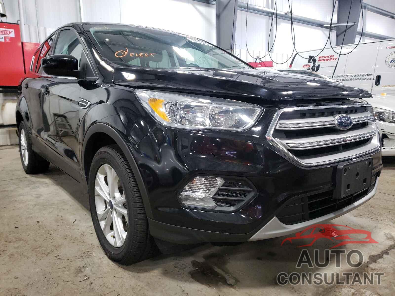 FORD ESCAPE 2017 - 1FMCU9G98HUE75759