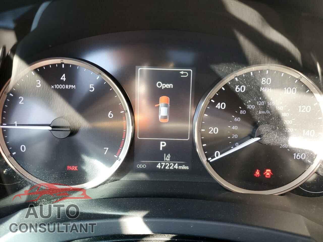 LEXUS IS 2017 - JTHBA1D24H5054034