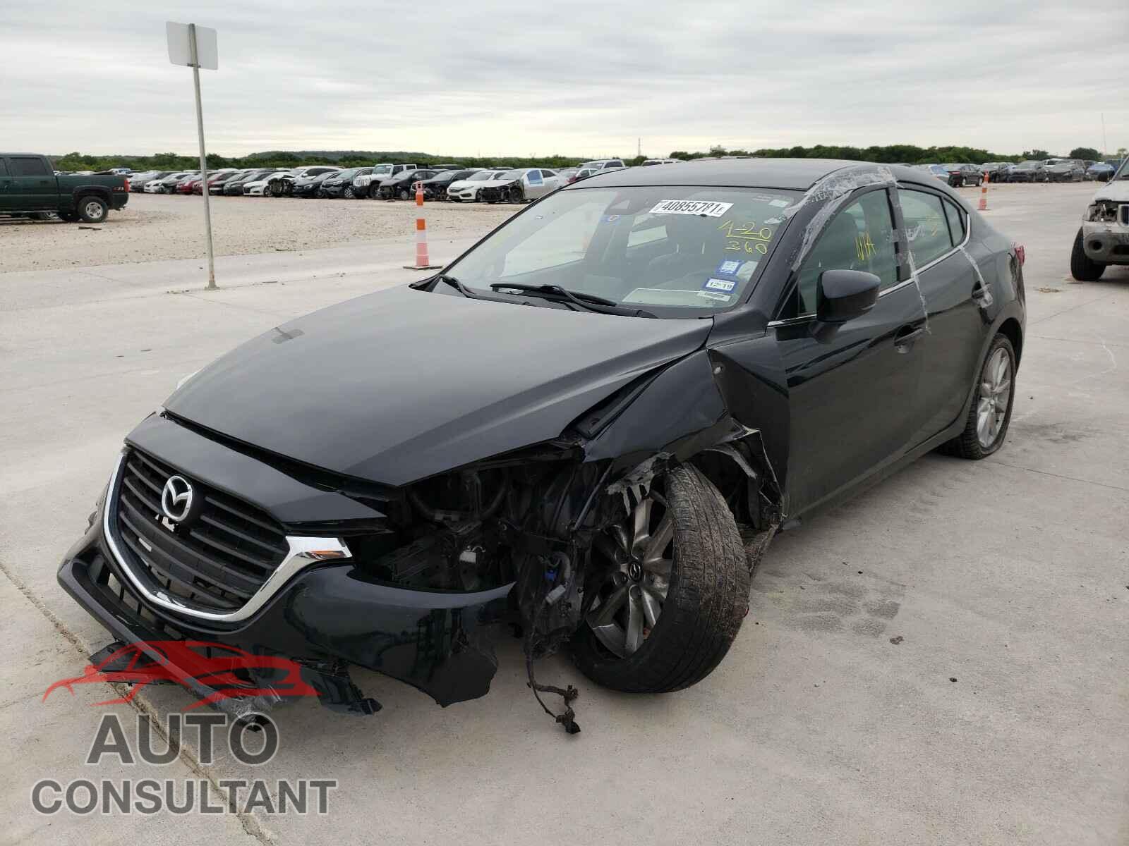 MAZDA 3 2017 - 3MZBN1V79HM110248