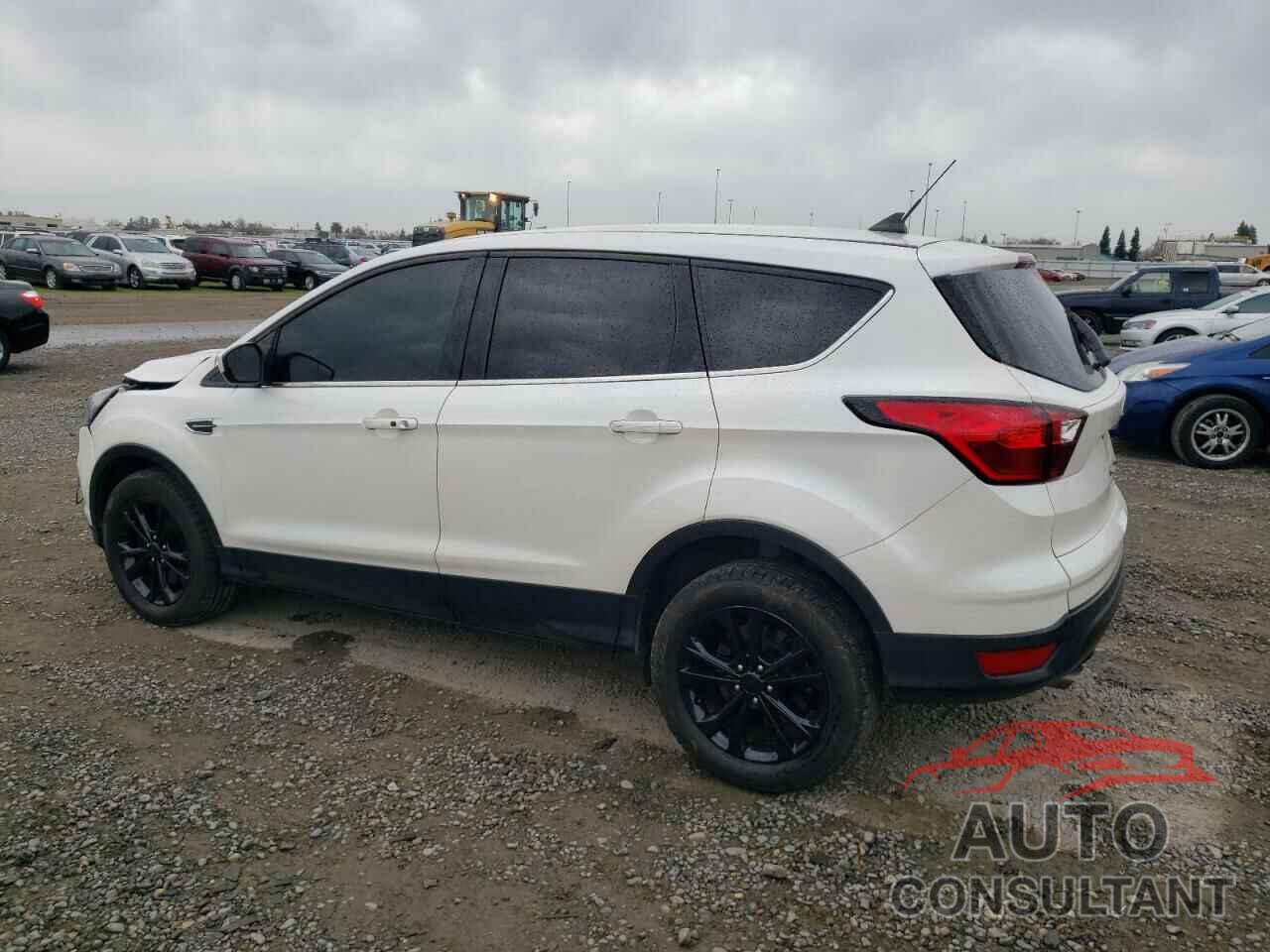 FORD ESCAPE 2019 - 1FMCU9GD4KUC28122