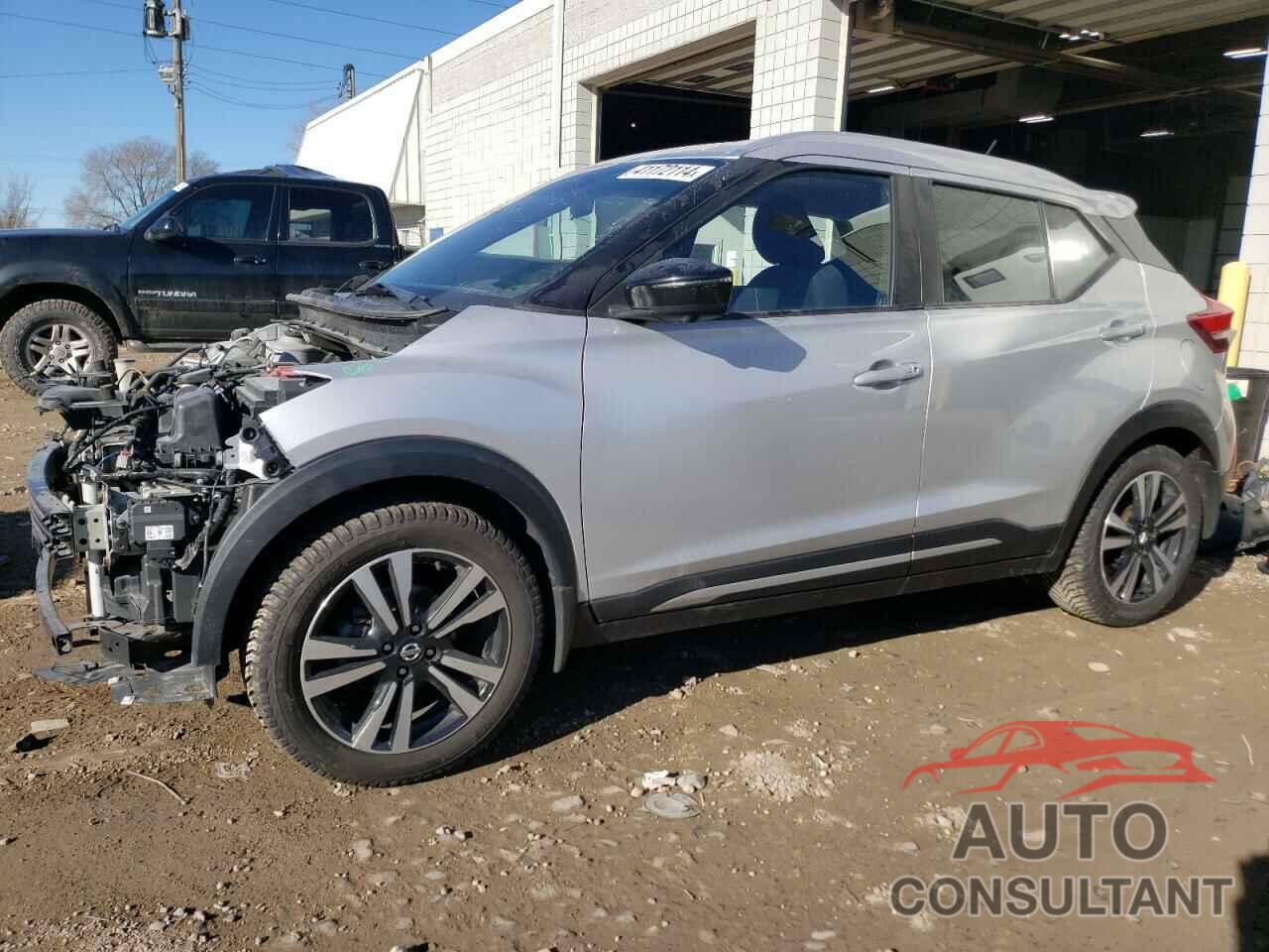 NISSAN KICKS 2018 - 3N1CP5CU3JL535013