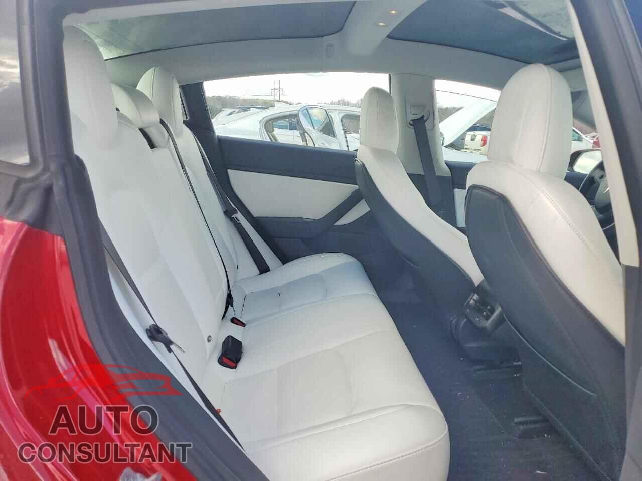 TESLA MODEL 3 2018 - 5YJ3E1EB2JF075106
