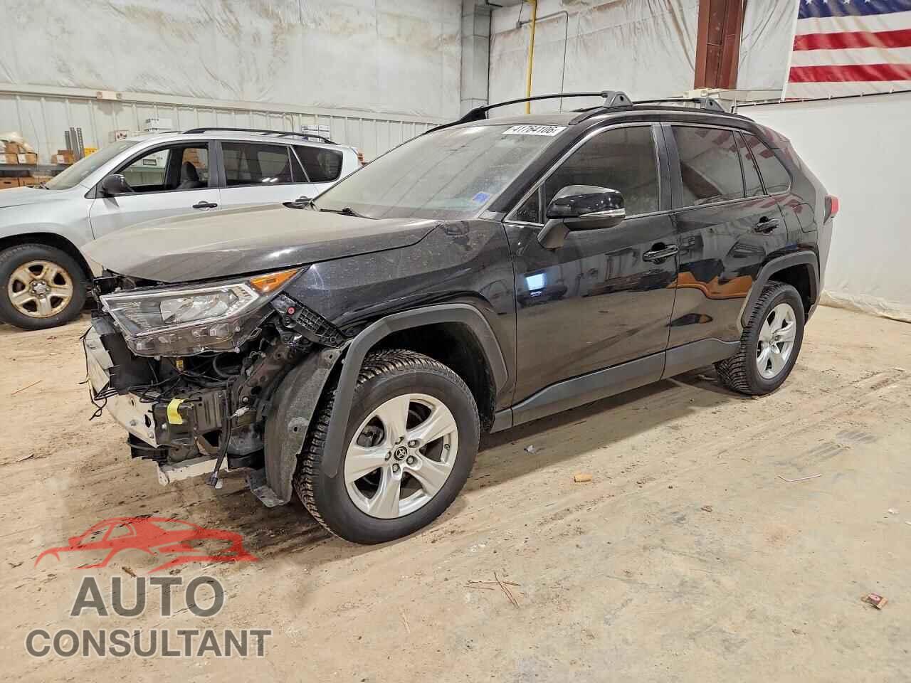 TOYOTA RAV4 2019 - JTMP1RFV2KD020636