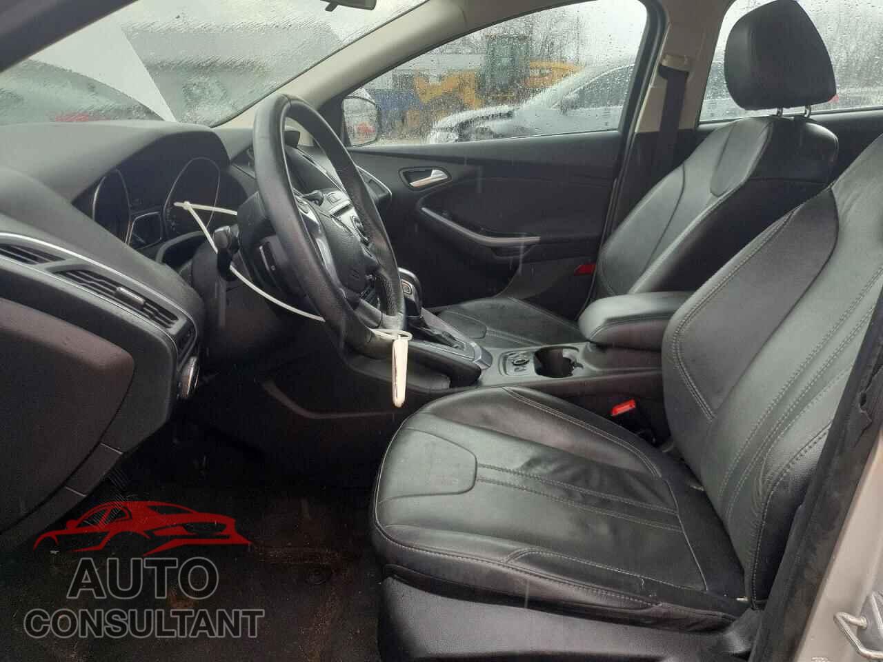FORD FOCUS 2014 - 1FADP3N26EL201678