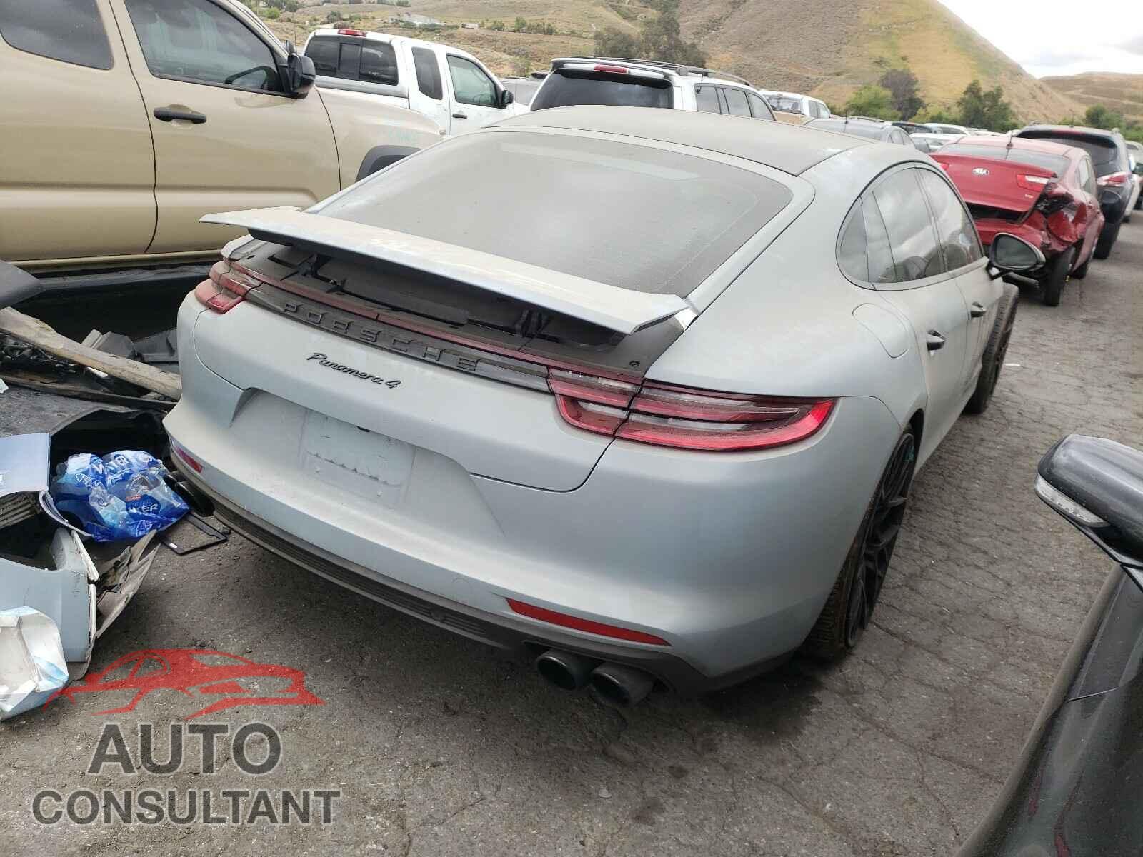 PORSCHE PANAMERA 2017 - WP0AA2A78HL101886