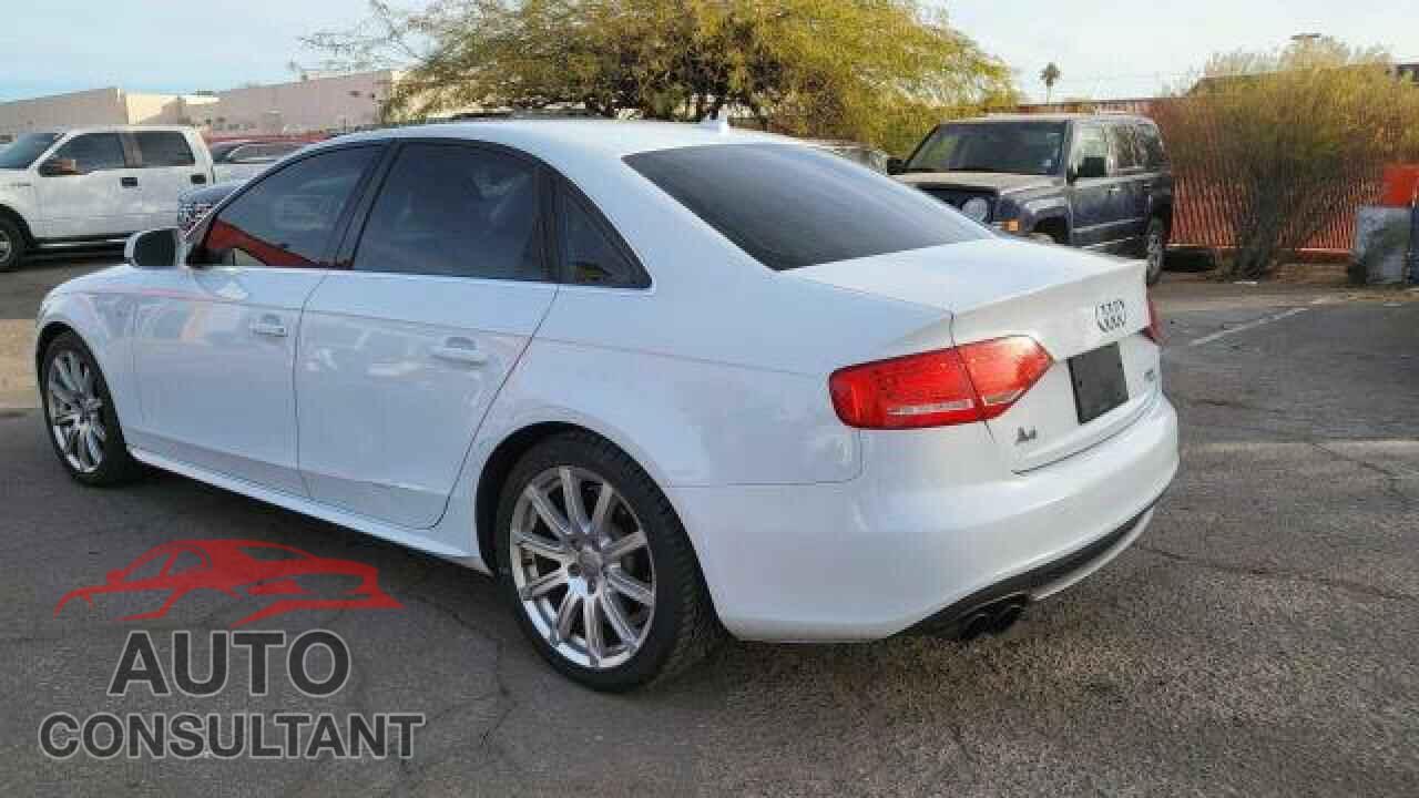 AUDI A4 2012 - WAUFFAFL3CA120273