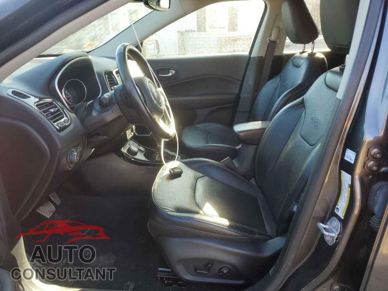 JEEP COMPASS 2020 - 3C4NJDCB0LT242964