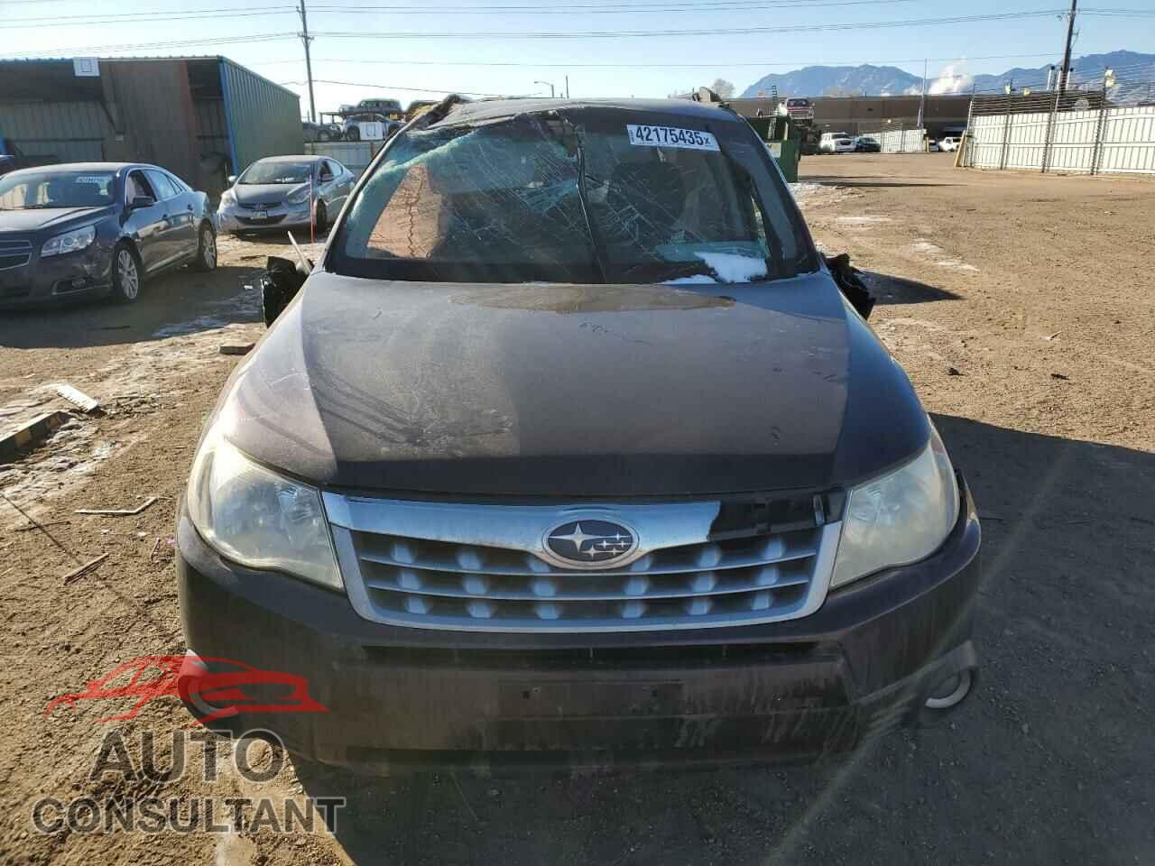 SUBARU FORESTER 2013 - JF2SHAEC2DH432317