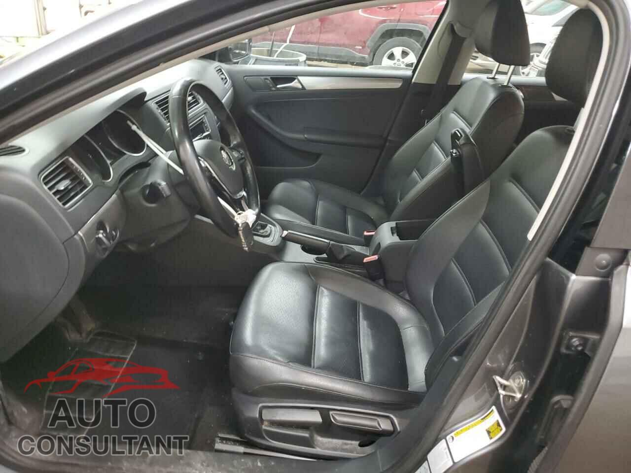 VOLKSWAGEN JETTA 2017 - 3VWDB7AJ9HM260107