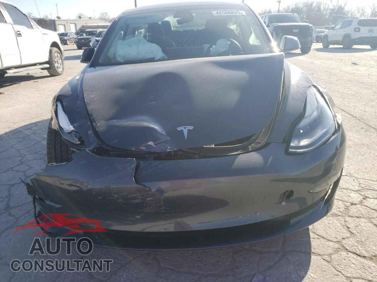 TESLA MODEL 3 2023 - 5YJ3E1EB2PF689095