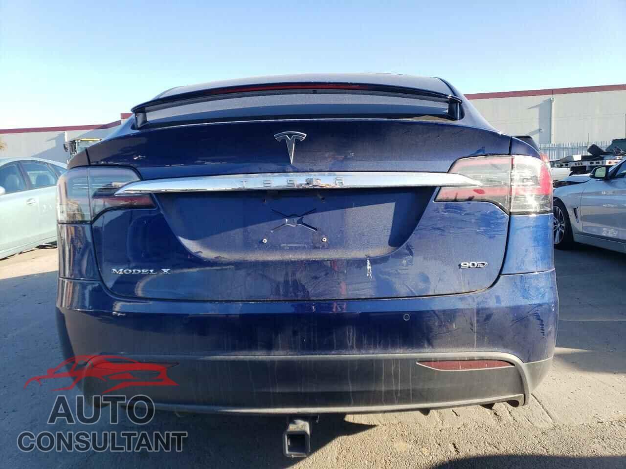 TESLA MODEL X 2016 - 5YJXCBE21GF002279