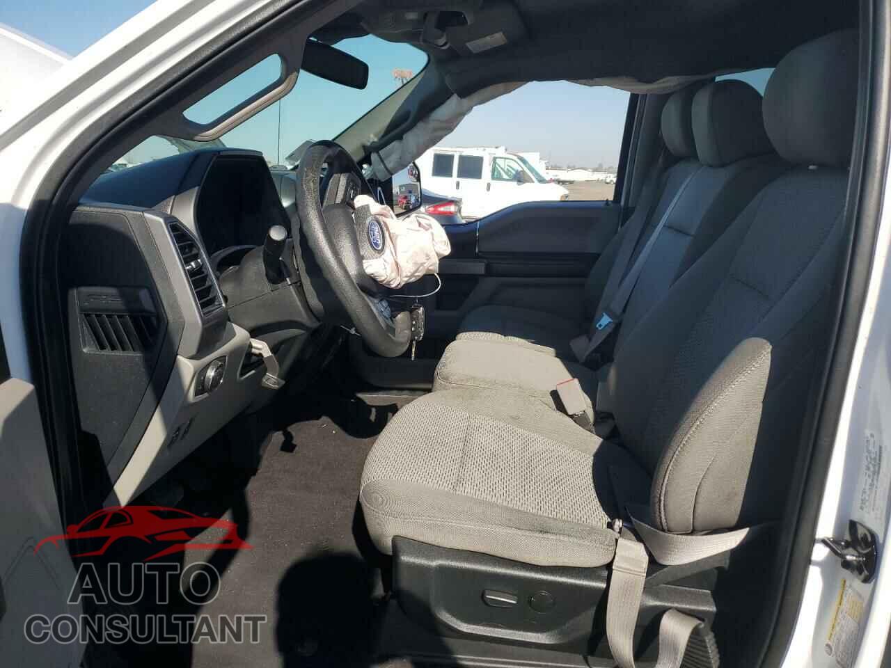 FORD F-150 2020 - 1FTEW1E43LKD77856