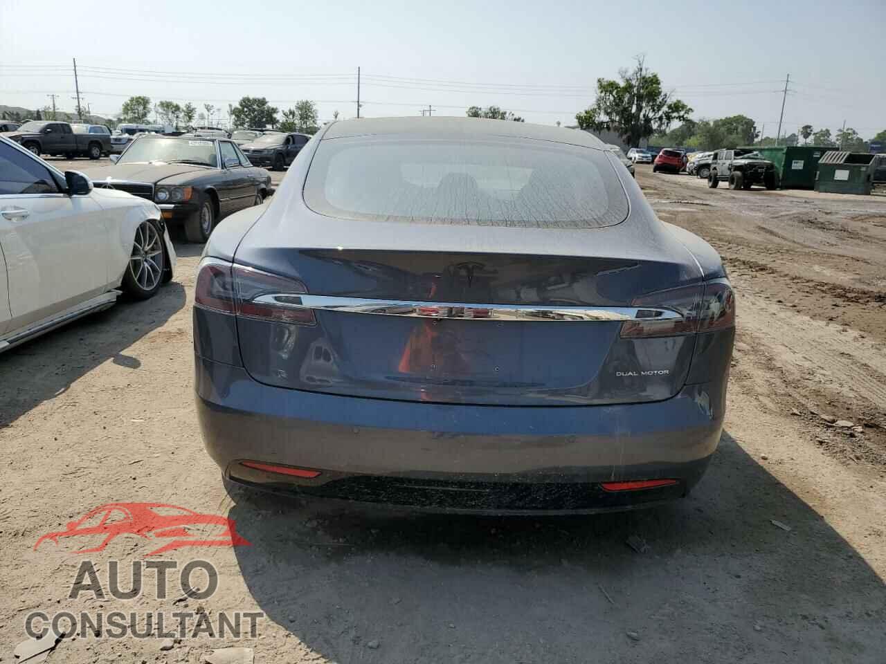 TESLA MODEL S 2021 - 5YJSA1E26MF424053