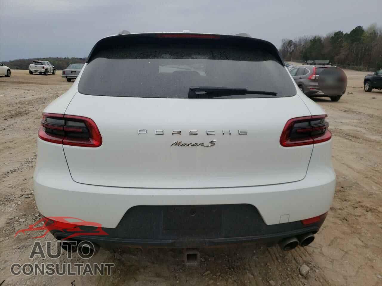 PORSCHE MACAN 2016 - WP1AB2A55GLB48561
