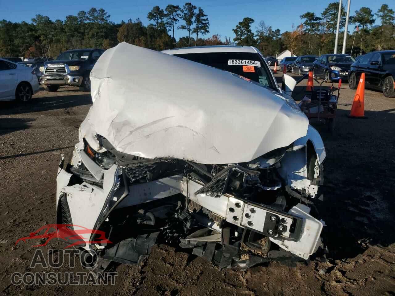 LEXUS IS 2017 - JTHBA1D28H5041674