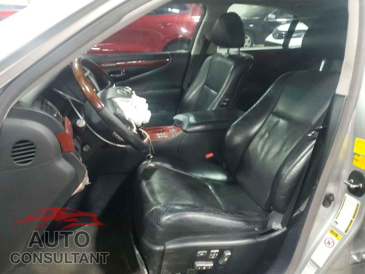LEXUS LS460 2010 - JTHCL5EF3A5007249