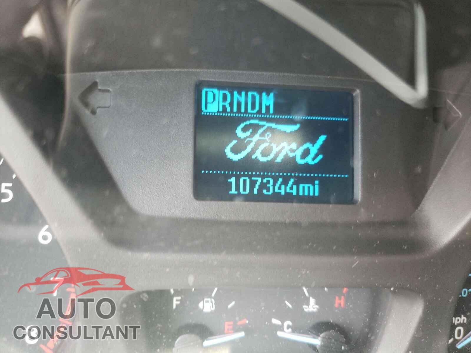 FORD TRANSIT CO 2017 - 1FTYR2CM7HKA04100